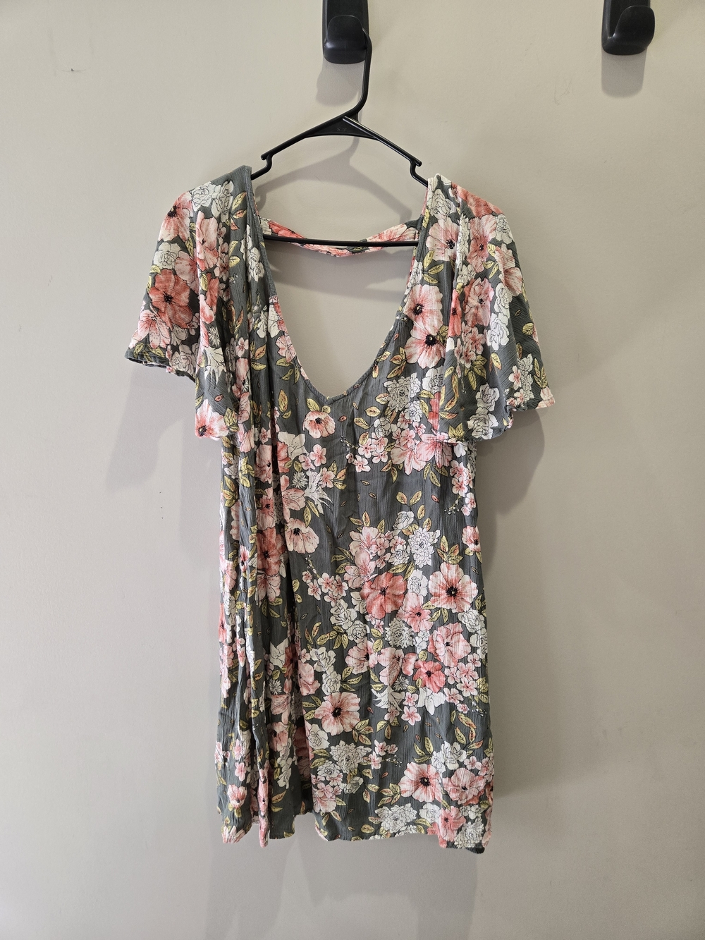 Billabong Green Floral Mini Dress with Pink Blossoms